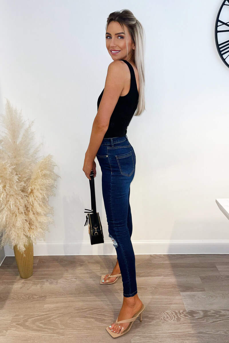 Dark Wash Ripped Knee Skinny Jeans - Swimclubus