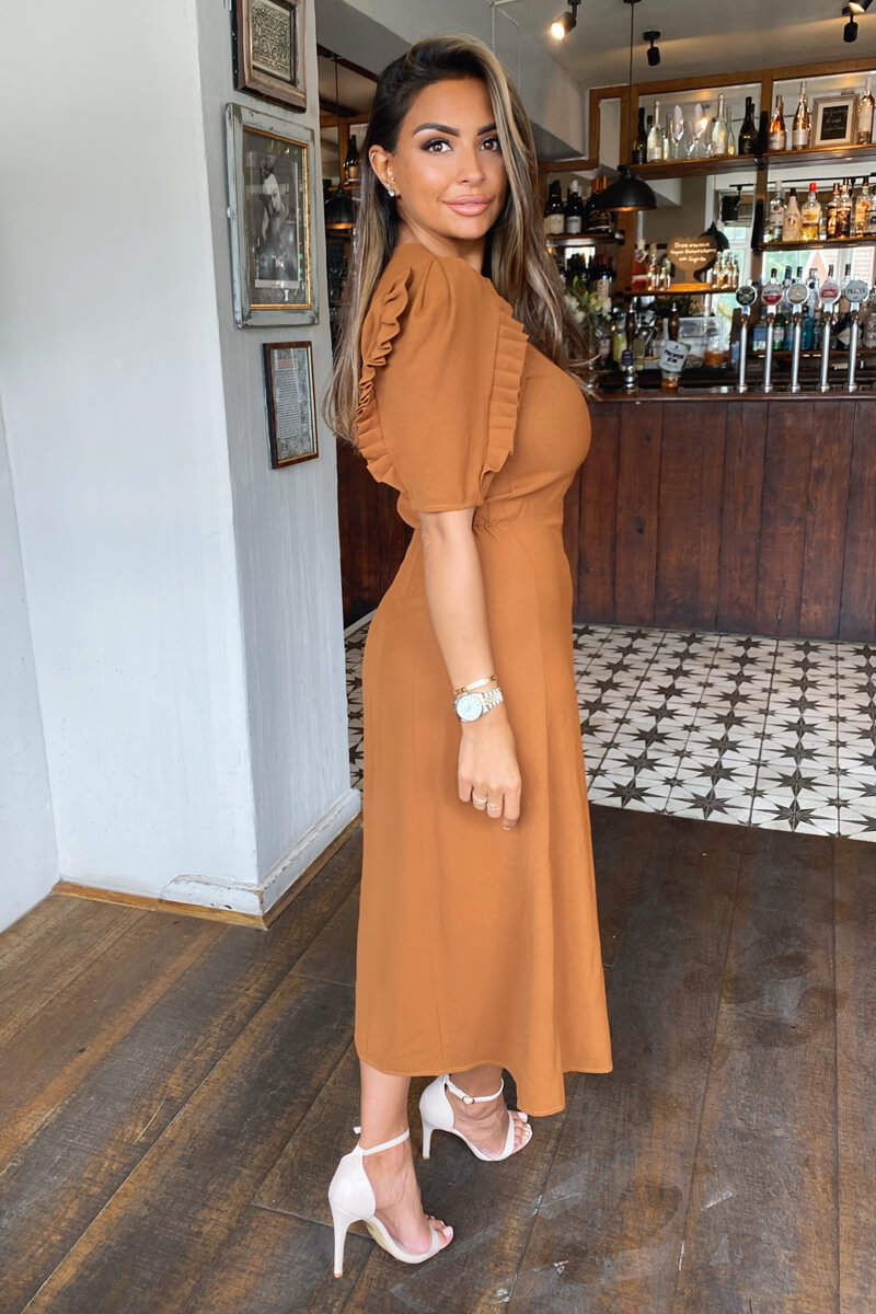 Tan Pleated Sleeve Split Leg Midi Dress - Swimclubus
