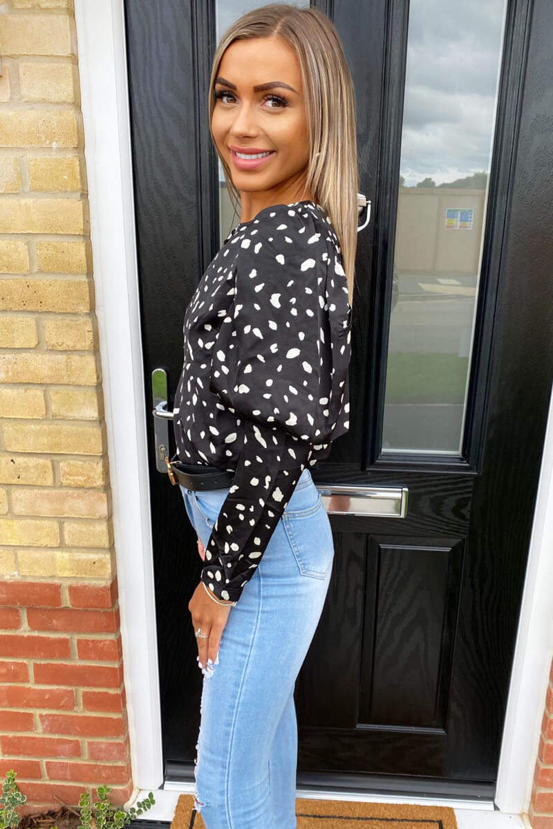 Black Spotty Puffed Out Sleeve Blouse - Swimclubus